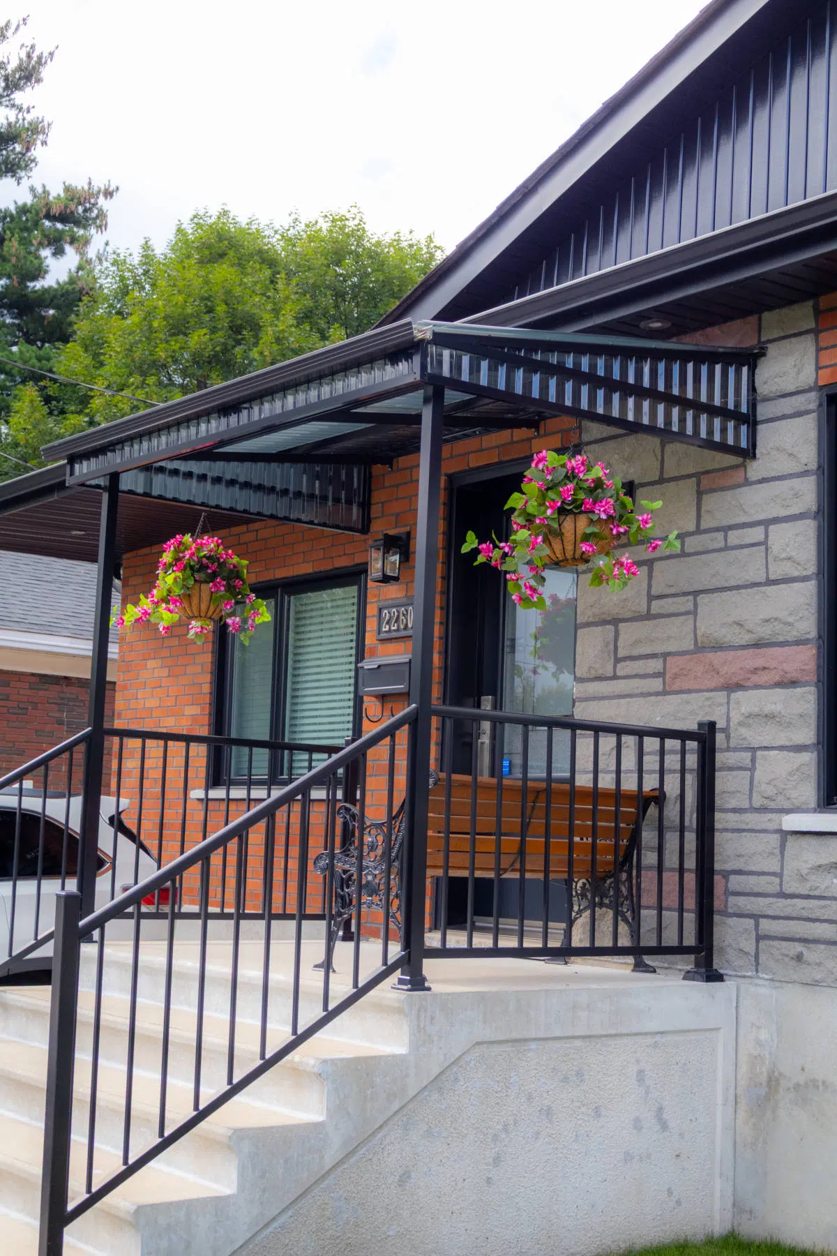 Aluminum stair railing installed by Balcon Techno Fibres